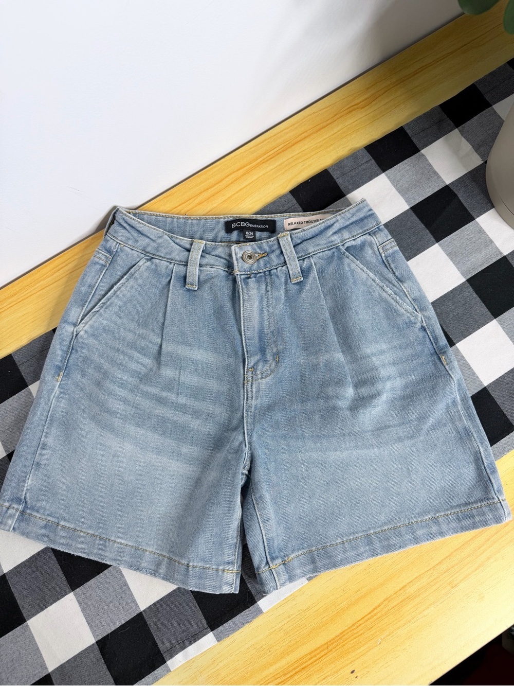BCBGeneration Jean Shorts Size 0